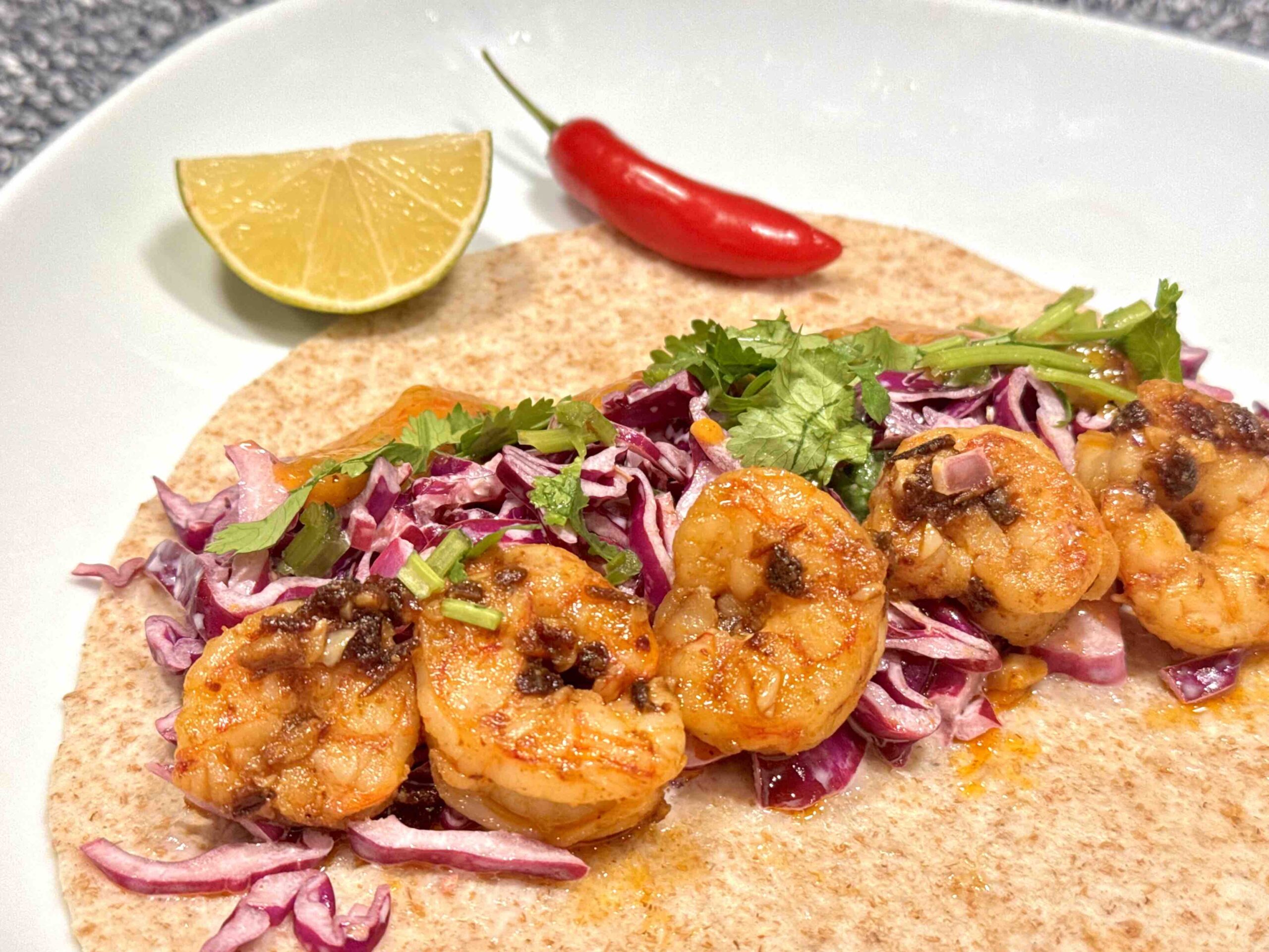Tacos de crevettes adobo et sauce à la mangue